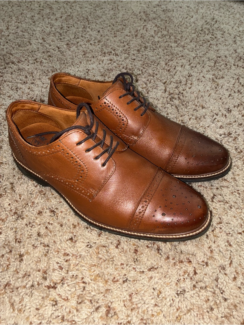 Men's Tan Leather Cap-Toe Brogues - Classic Dress Shoes